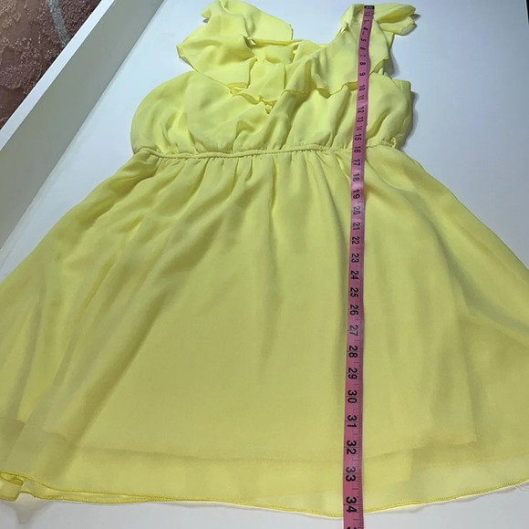 Rue21 yellow dress flowy v neck partial open back elastic waist juniors spring - Picture 6 of 8